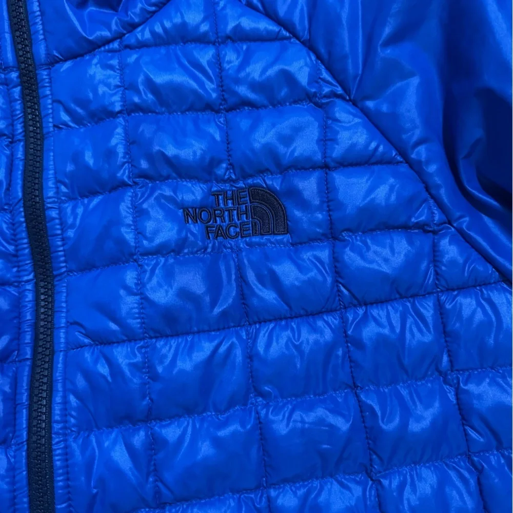 The North face  Men’s Thermoball full Zip Quilted Jacket-Puffer  Size XL